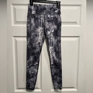 Storm Hendrix Pocket Soft n Snug Hi Rise 28” legging Size 4